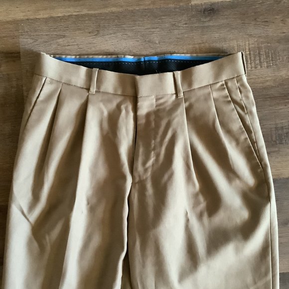 Lands End Classic Pleated Pants size 32 - Picture 2 of 4
